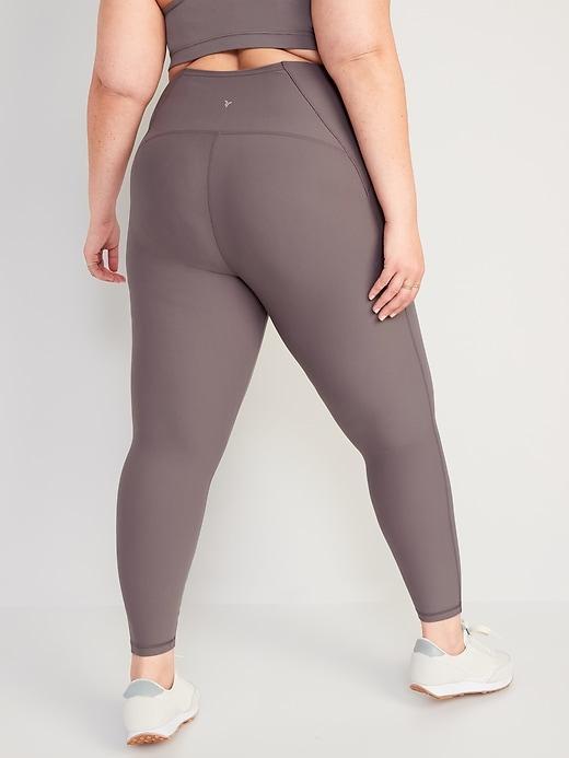 Extra High-Waisted PowerLite Lycra® ADAPTIV 7/8 Leggings Product Image