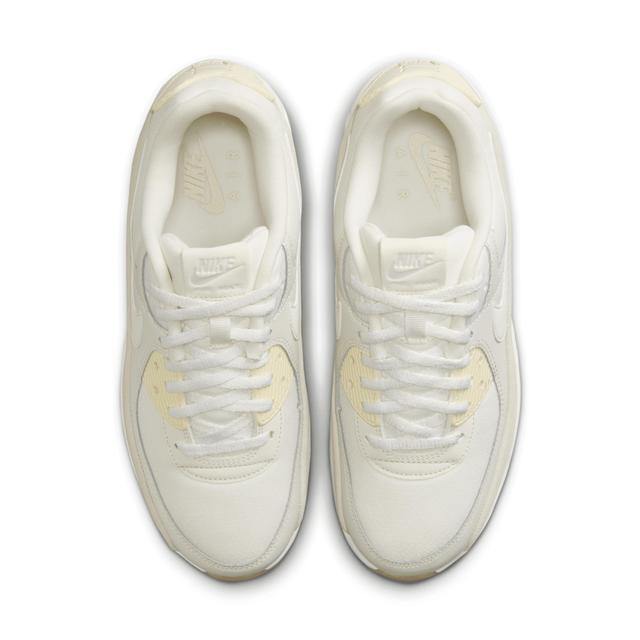 Nike Women's Air Max 90 LV8 Shoes Product Image
