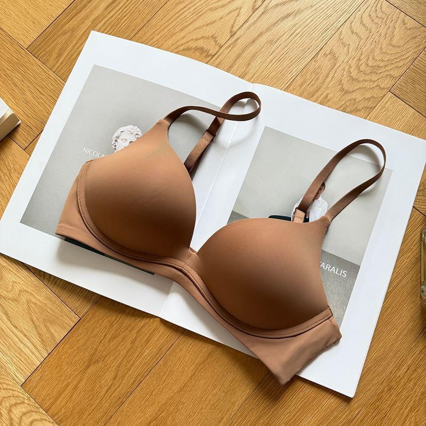 Plain Wireless Push Up Bra Product Image