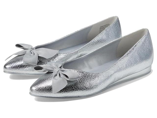 Kenneth Cole Reaction Lily Bow Metallic) Women's Shoes Product Image