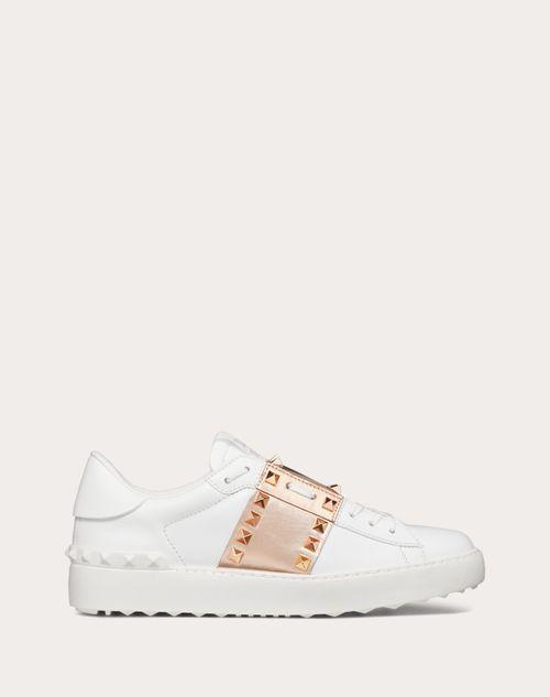 ROCKSTUD UNTITLED SNEAKER IN CALFSKIN LEATHER WITH METALLIC STRIPE Product Image