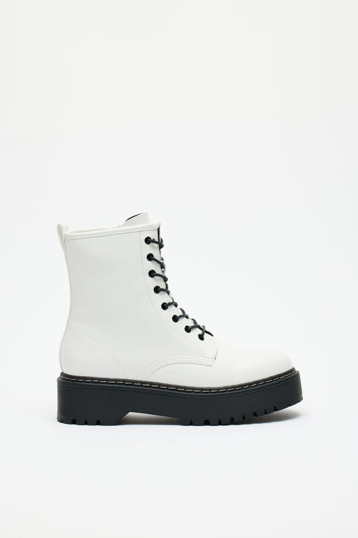 STEVE MADDEN Betty Boots Product Image