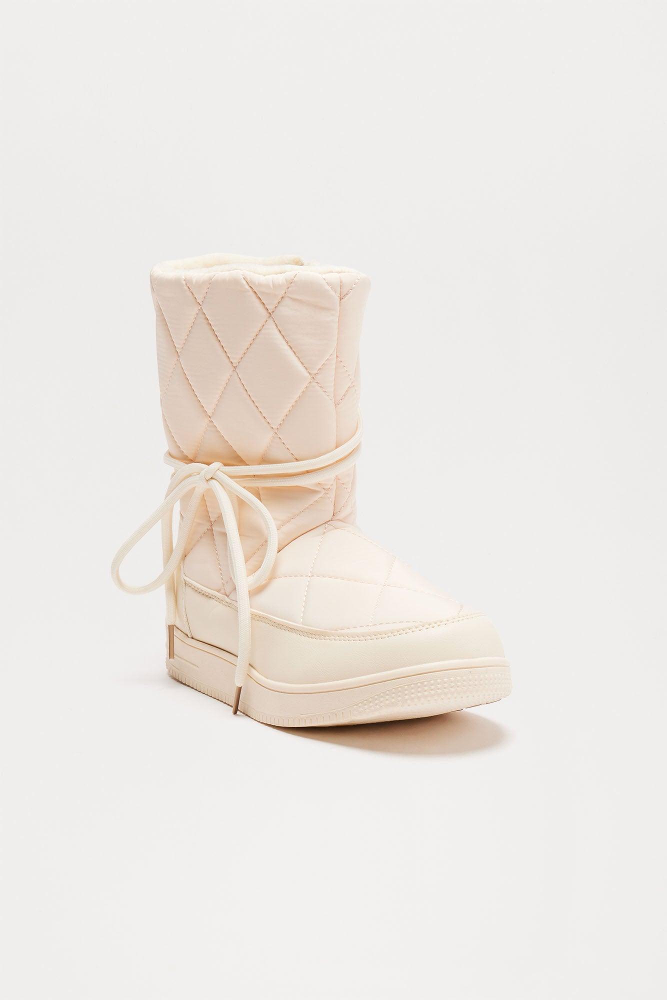 Kristen Flat Boots - Ivory Product Image