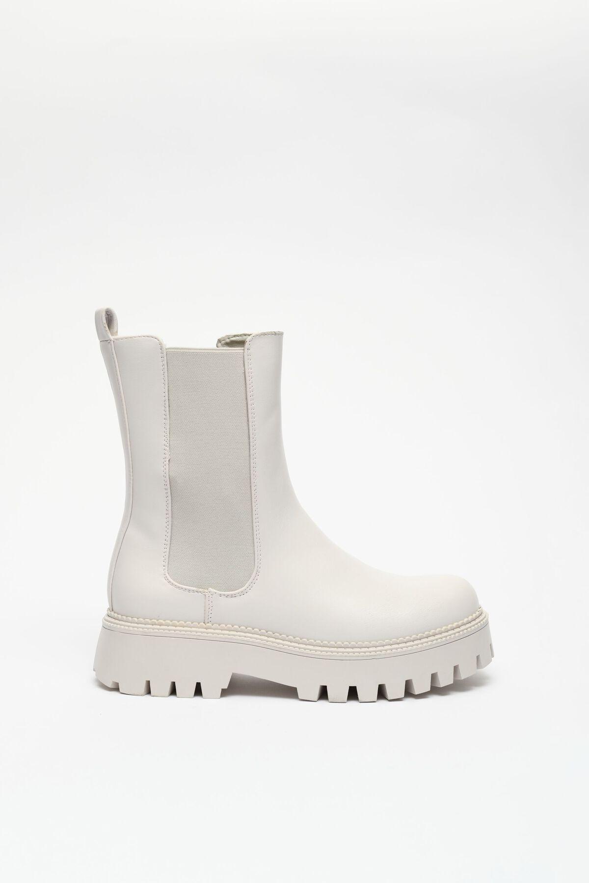 STEVE MADDEN Briona Lug Sole Chelsea Boot Product Image