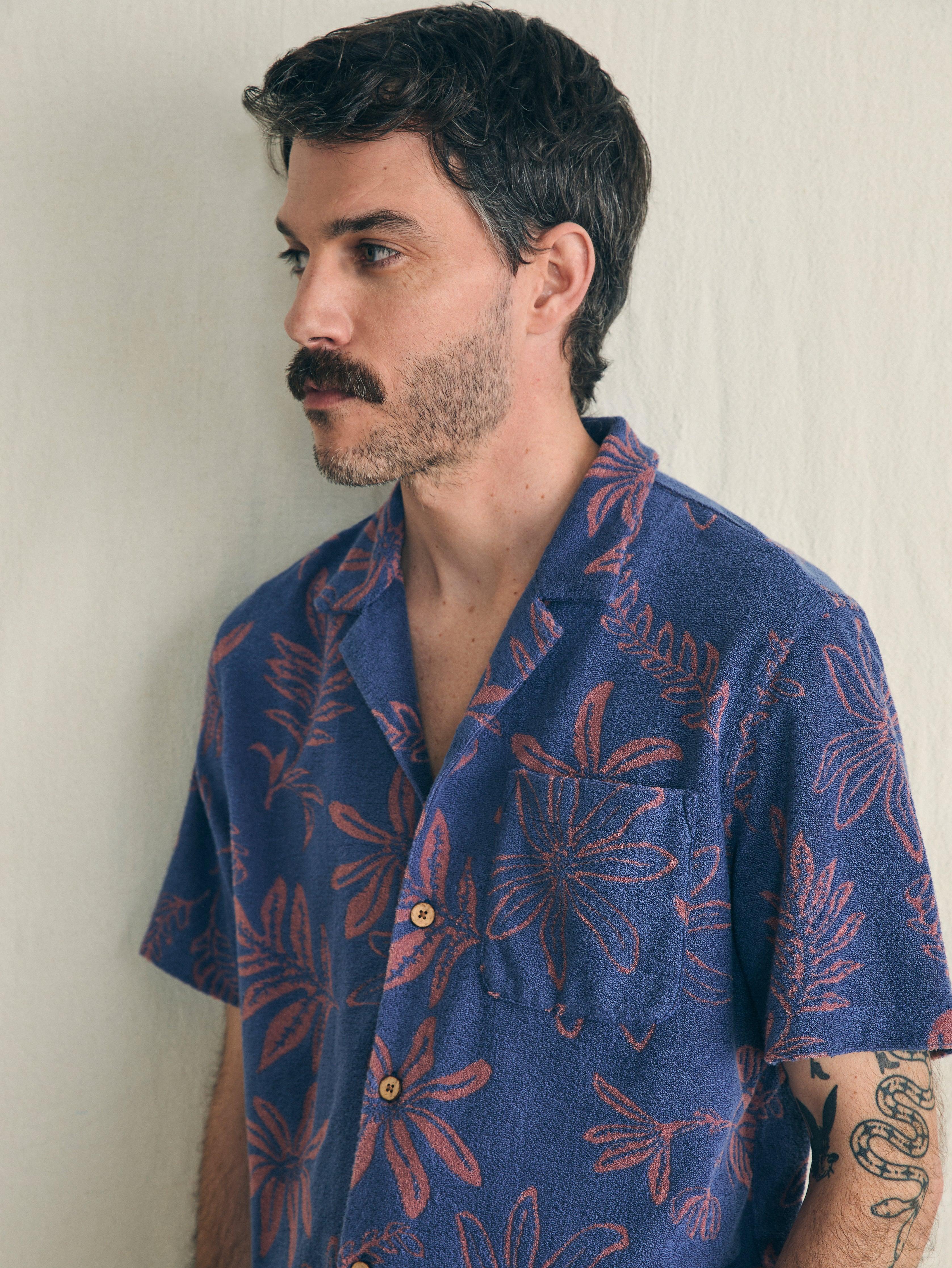 Short-Sleeve Cabana Towel Terry Shirt - Twilight Coral Floral Male Product Image