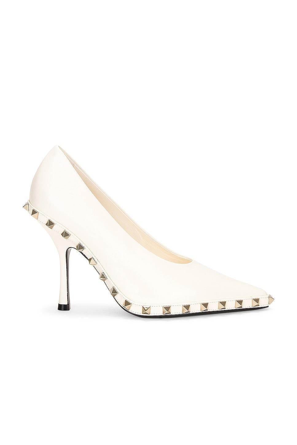 Womens Rockstud Pumps In Calfskin With Tone-On-Tone Studs Product Image