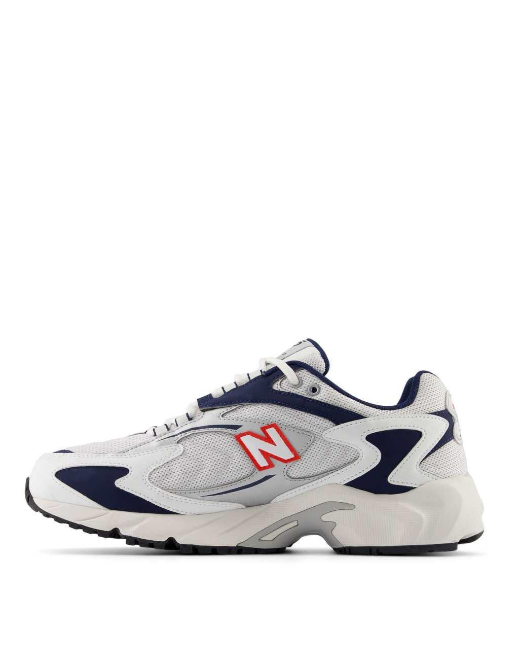 New Balance 725 sneakers in white with red and blue detail Product Image