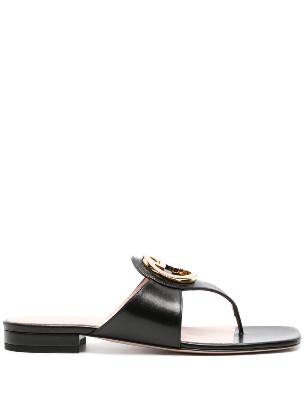 Round Interlocking G Thong Sandal In Nero Product Image