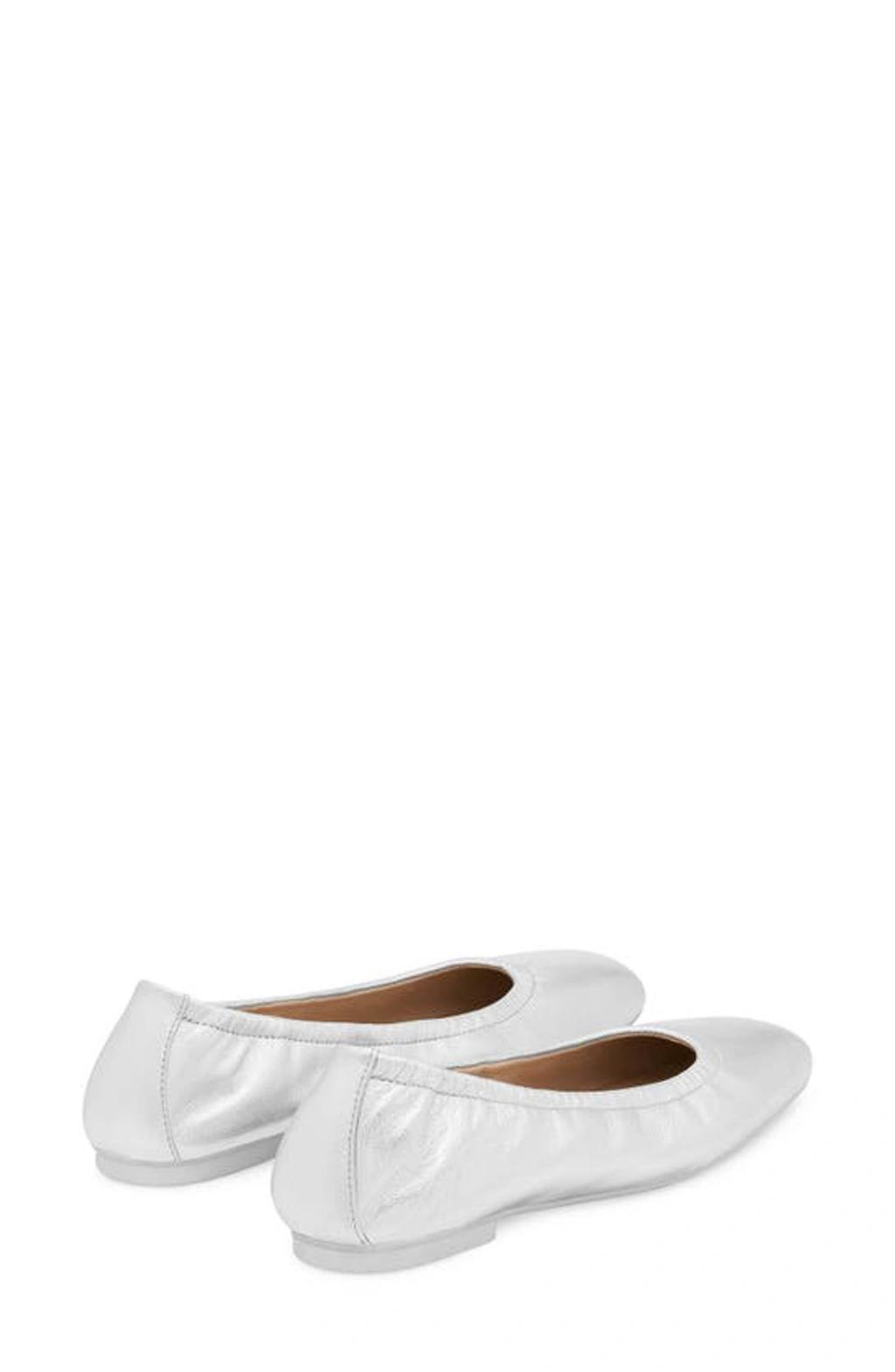 STUART WEITZMAN Bardot Ballet Flat In Oat Product Image