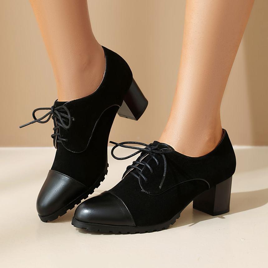 Brogue Lace-Up Chunky Heel Oxfords Product Image