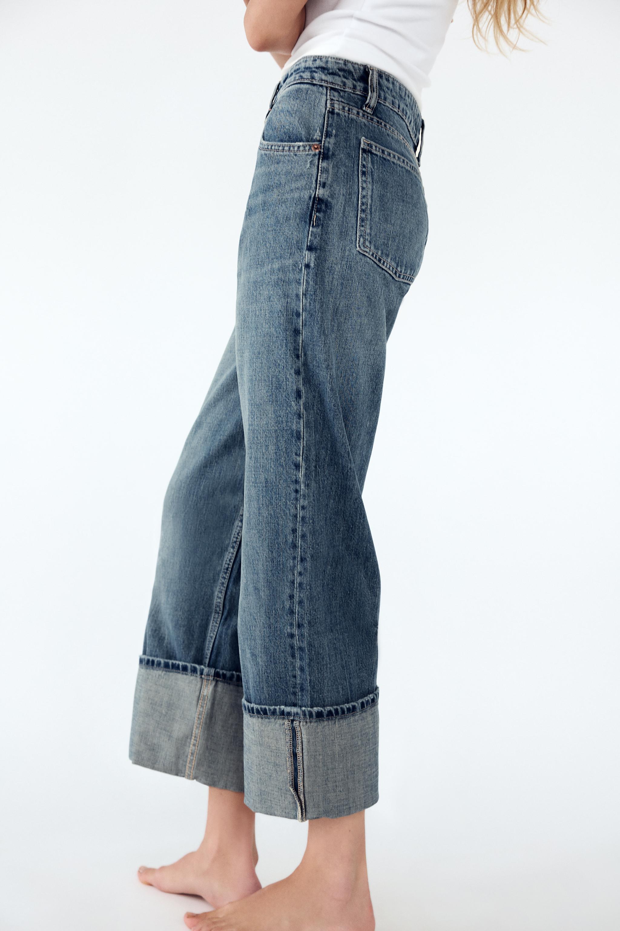 STRAIGHT LEG MID RISE TRF JEANS Product Image