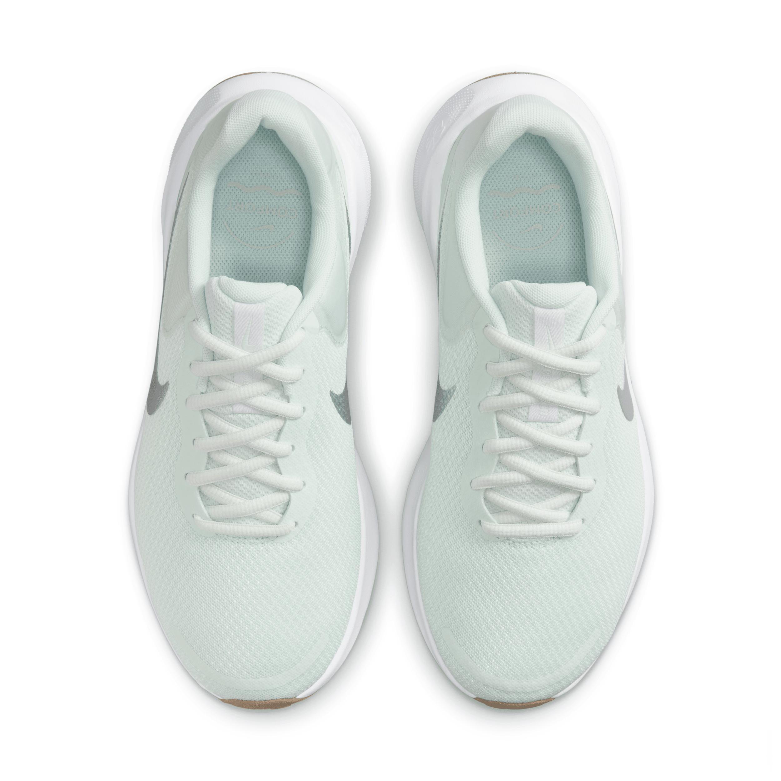 Nike Women's Revolution 7 Road Running Shoes (Extra Wide) Product Image