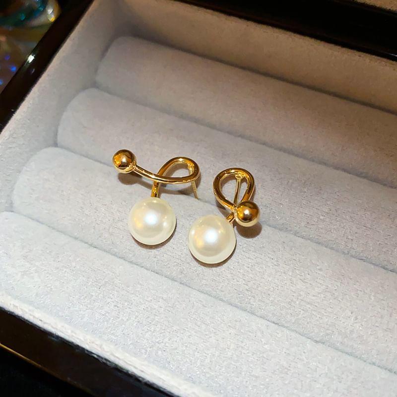 Faux Pearl Ear Stud Product Image