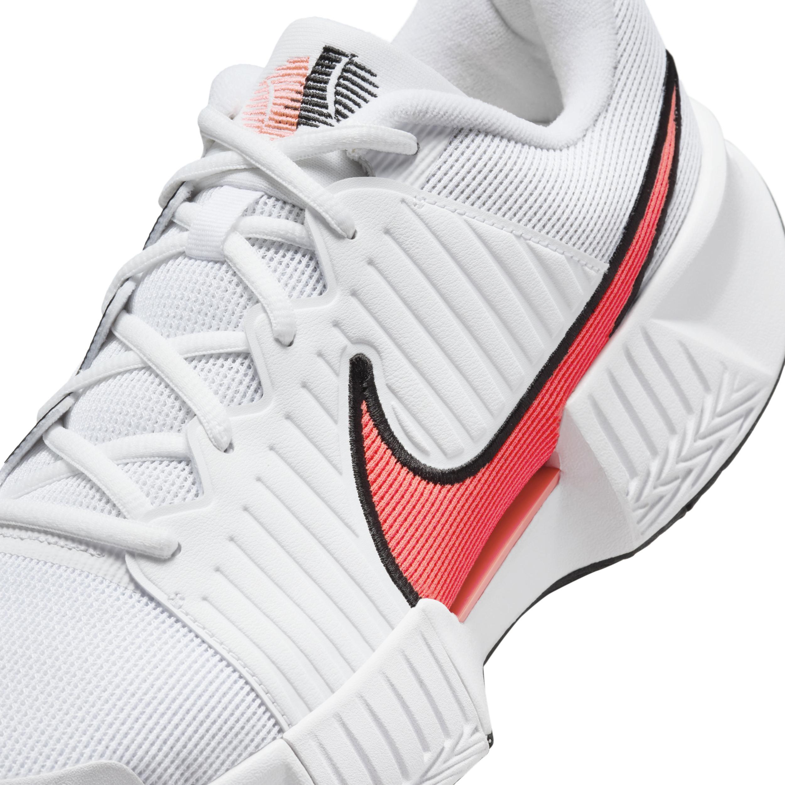 Nike Men's GP Challenge Pro Hard Court Tennis Shoes Product Image