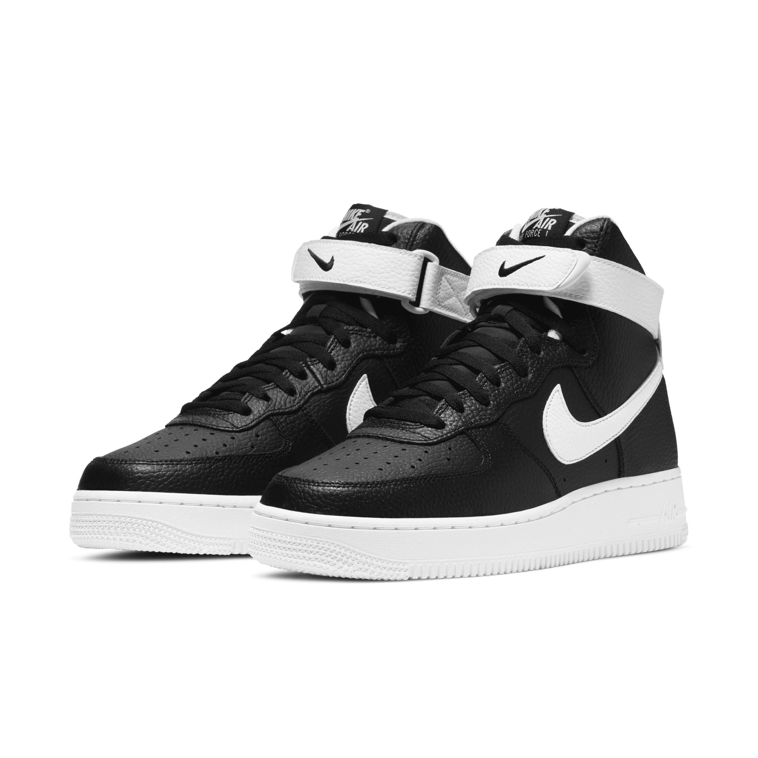 Nike Men's Air Force 1 '07 High Shoes Product Image