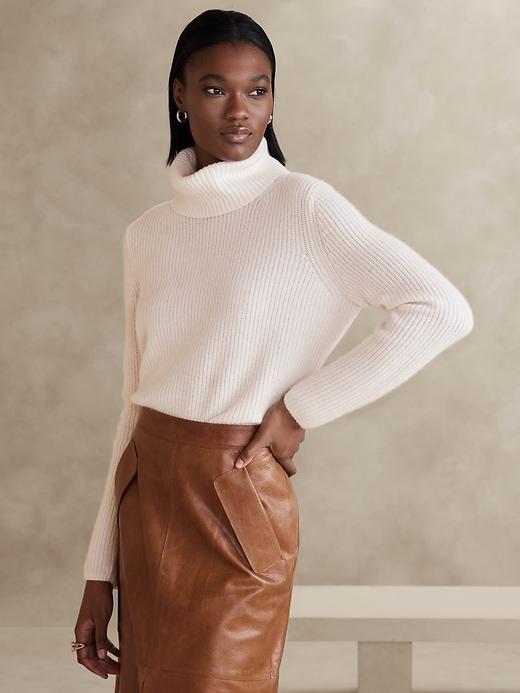 Chiara Cashmere Turtleneck Sweater Product Image