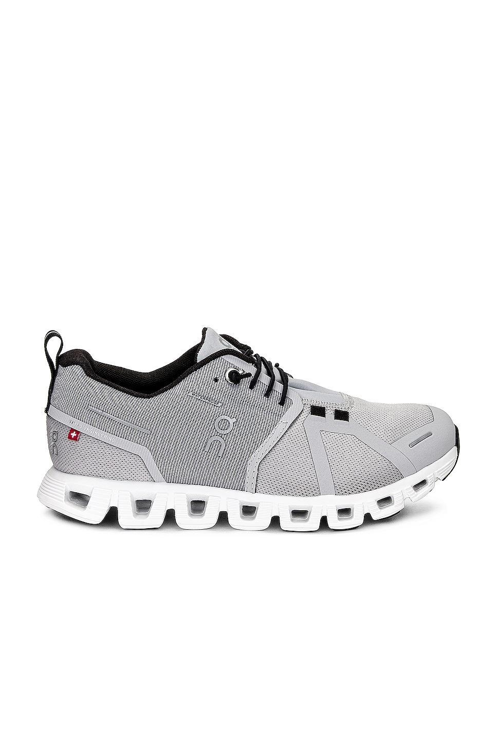 On Cloud 5 Waterproof Sneaker in Grey Product Image