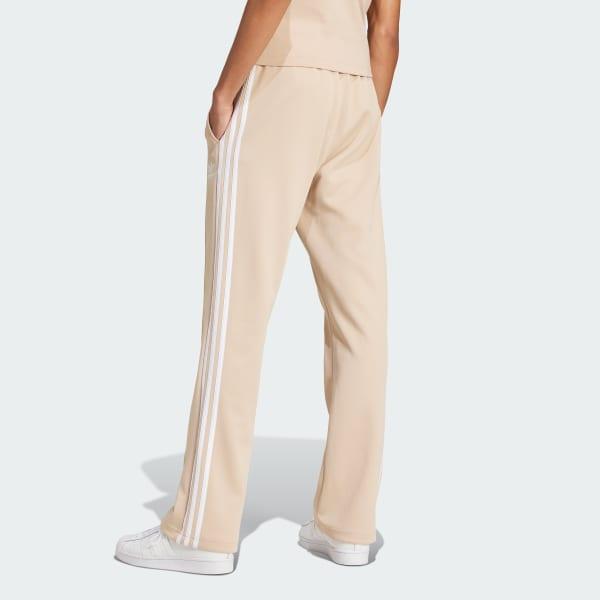 Adicolor 70s Track Pants Product Image