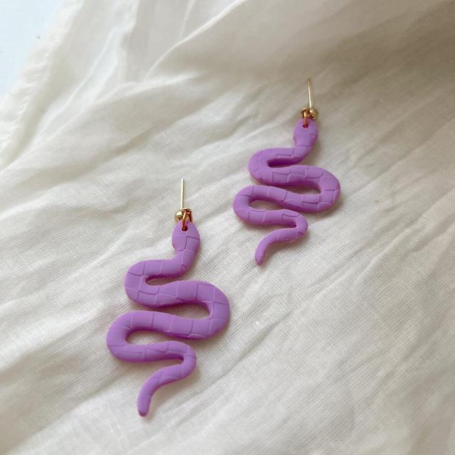 Medusa Dangles Product Image