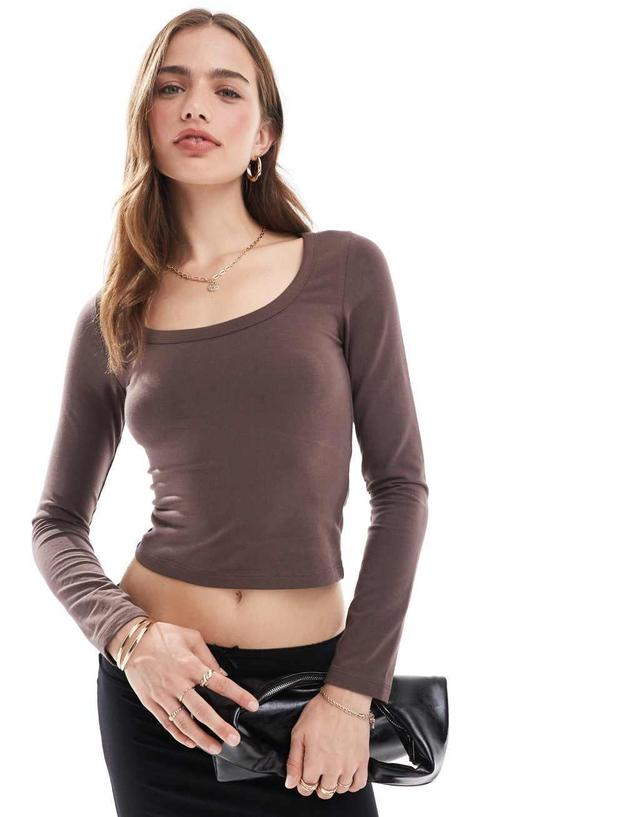 Miss Selfridge long sleeve scoop neck top in chocolate Product Image