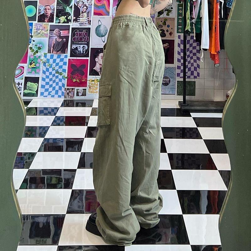 Baggy Cargo Pants Product Image