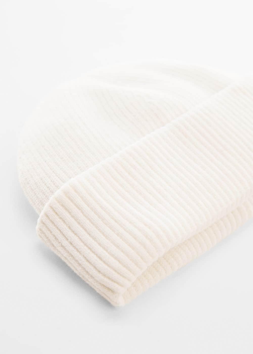 MANGO MAN - Short knitted hat - One size - Men Product Image