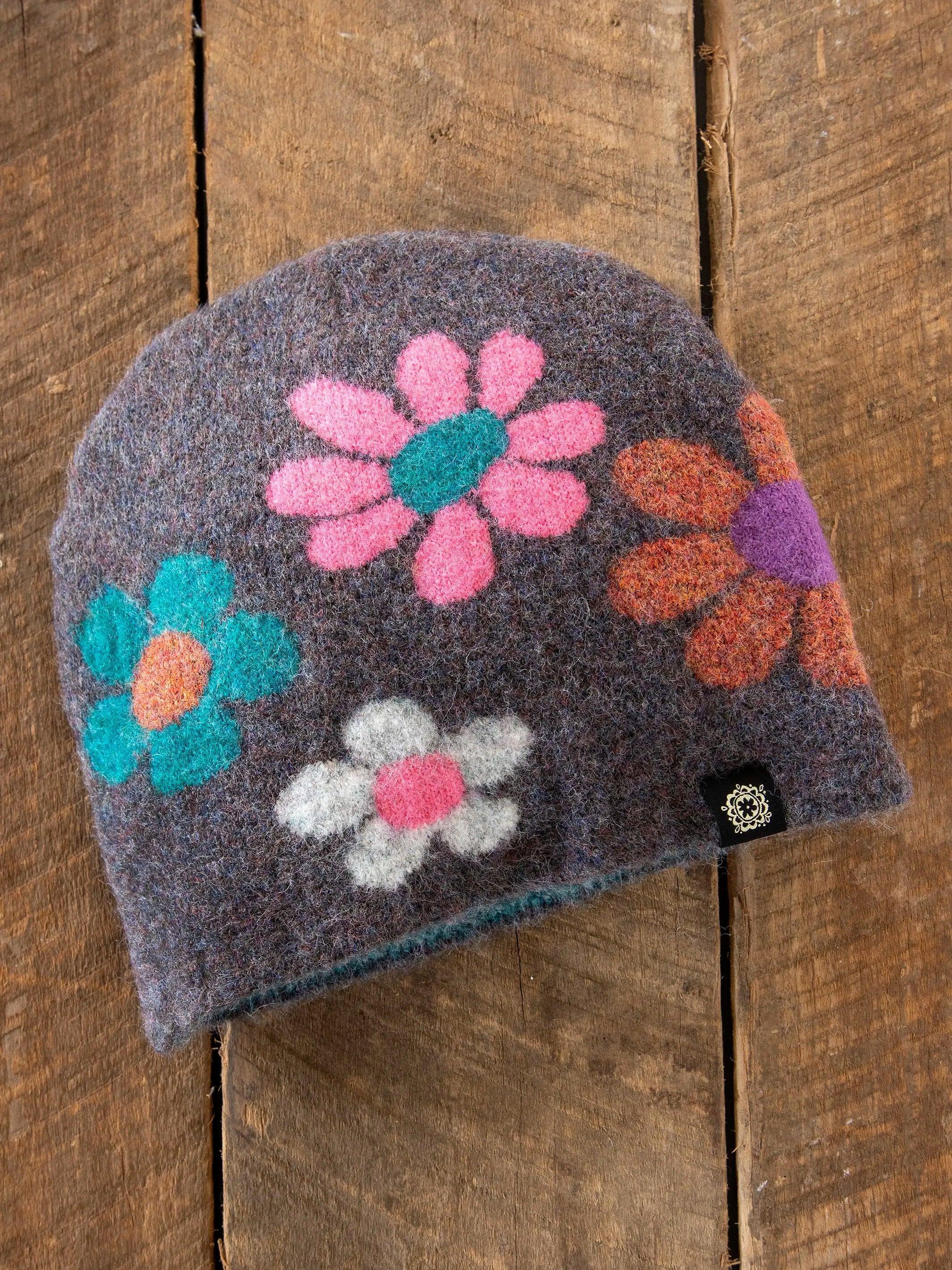 Intarsia Beanie - Charcoal Daisy product image