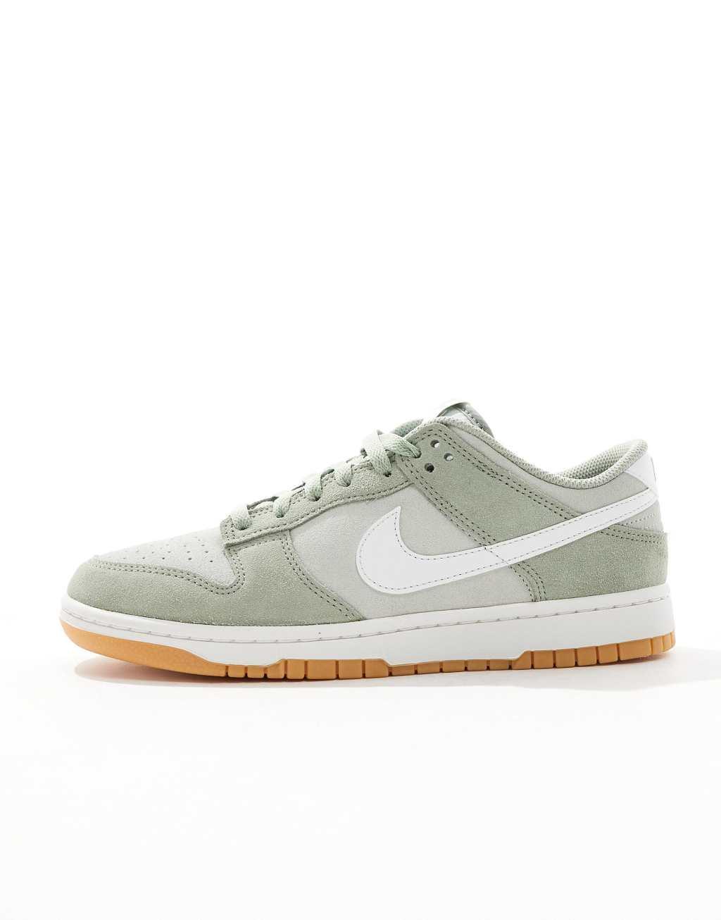 Nike Dunk Low Retro sneakers in green and white Product Image