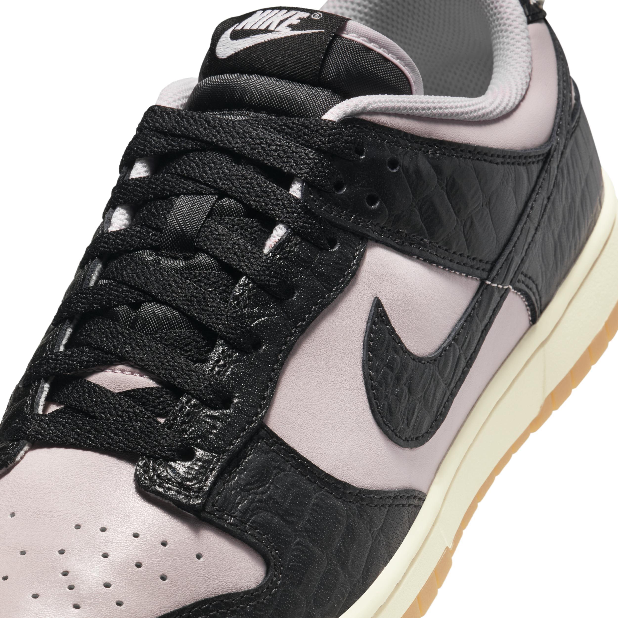 Nike Dunk Low Retro Men's Shoes Product Image