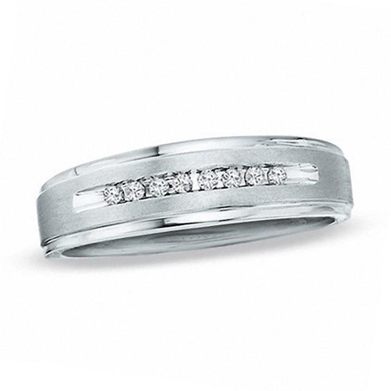 Men's 1/10 CT. T.w. Diamond Wedding Band in 10K White Gold Product Image