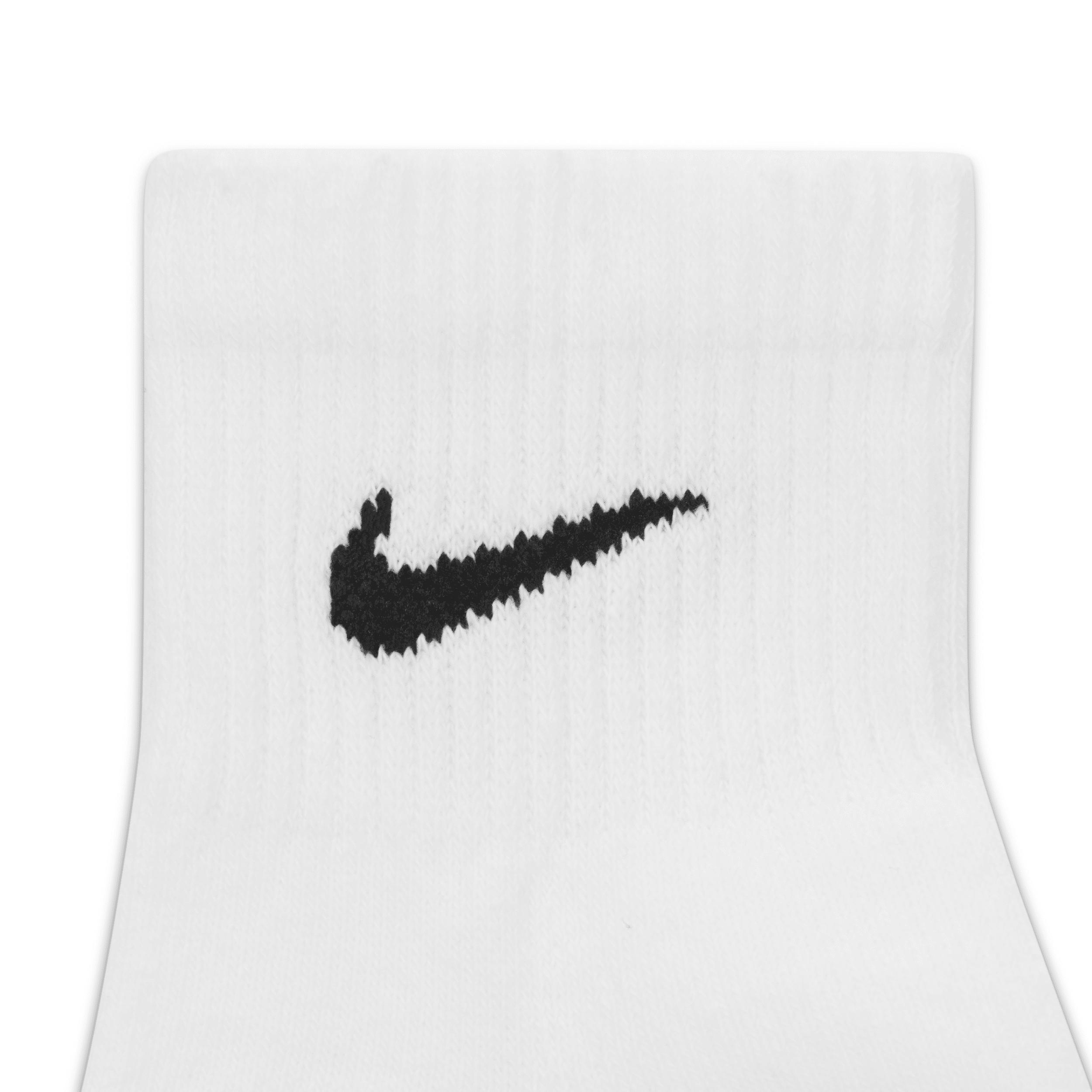 Nike Men's Everyday Plus Cushioned Training Ankle Socks (6 Pairs) Product Image