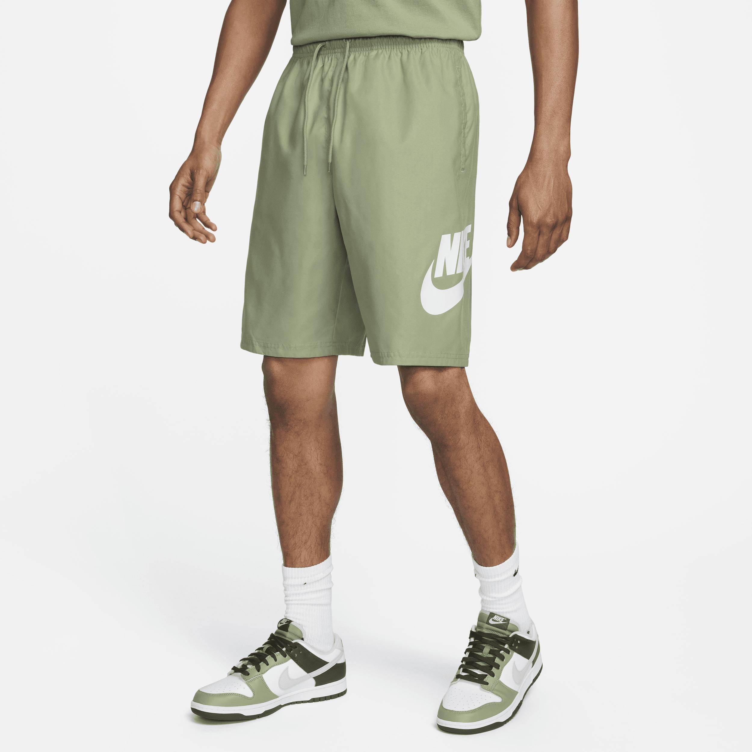 Nike Men's Club Woven Shorts Product Image