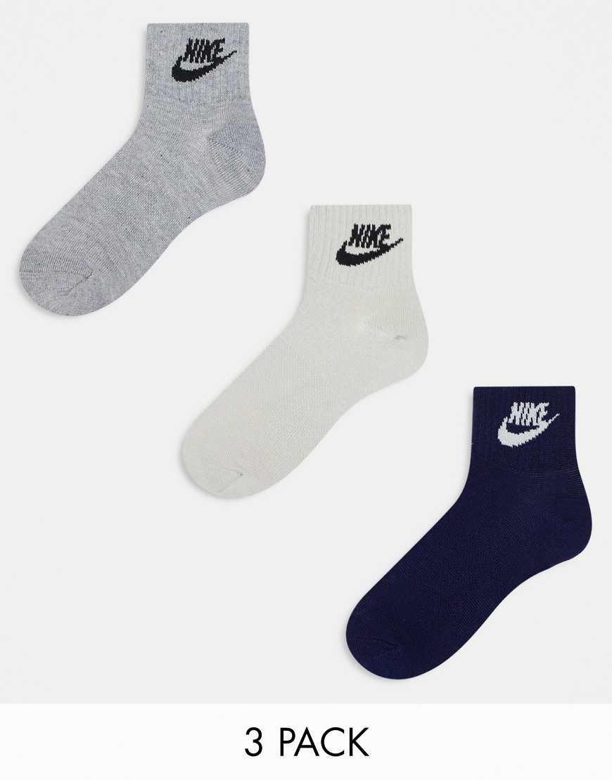 Everyday Essential 3 Pack Ankle Socks In Off White, Gray And Navy-multi Product Image