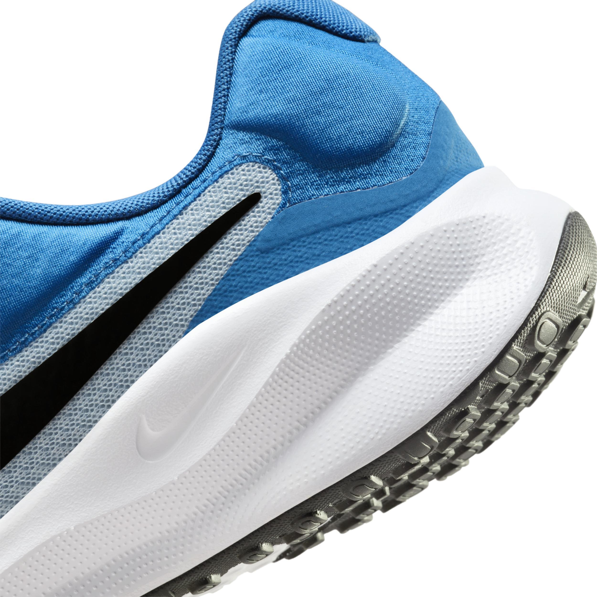 Nike Men's Revolution 7 Road Running Shoes Product Image