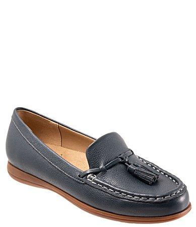 Trotters Dawson Tassel Loafer Product Image