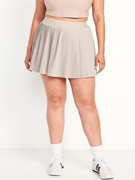 Extra High-Waisted StretchTech Micro-Pleated Skort Product Image