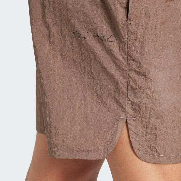 City Escape Woven Shorts Product Image