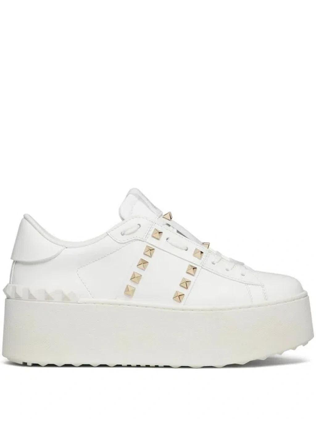 VALENTINO GARAVANI Sneakers Mit Nieten In White Product Image