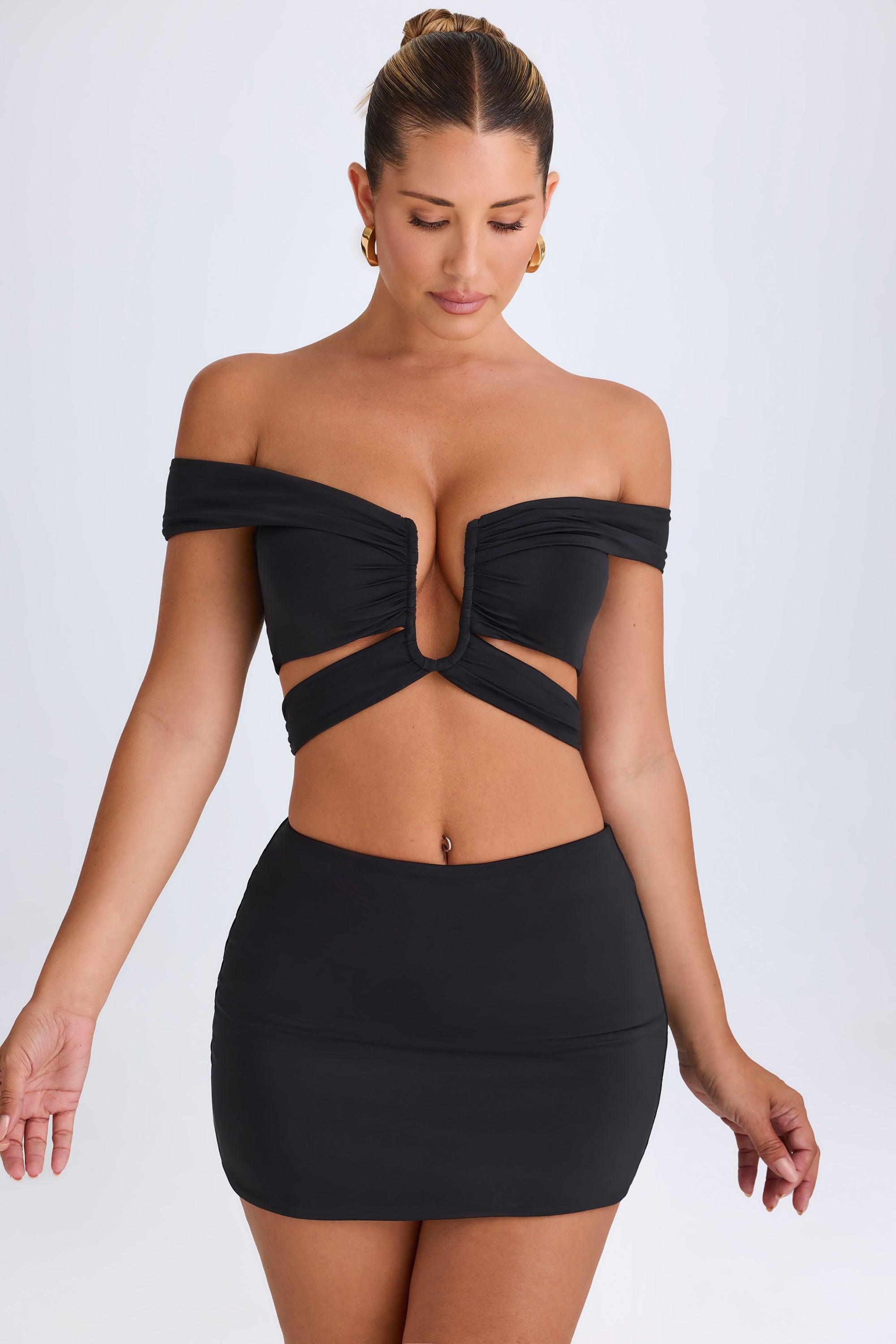 Cut-Out Off-Shoulder Crop Top in Black Product Image