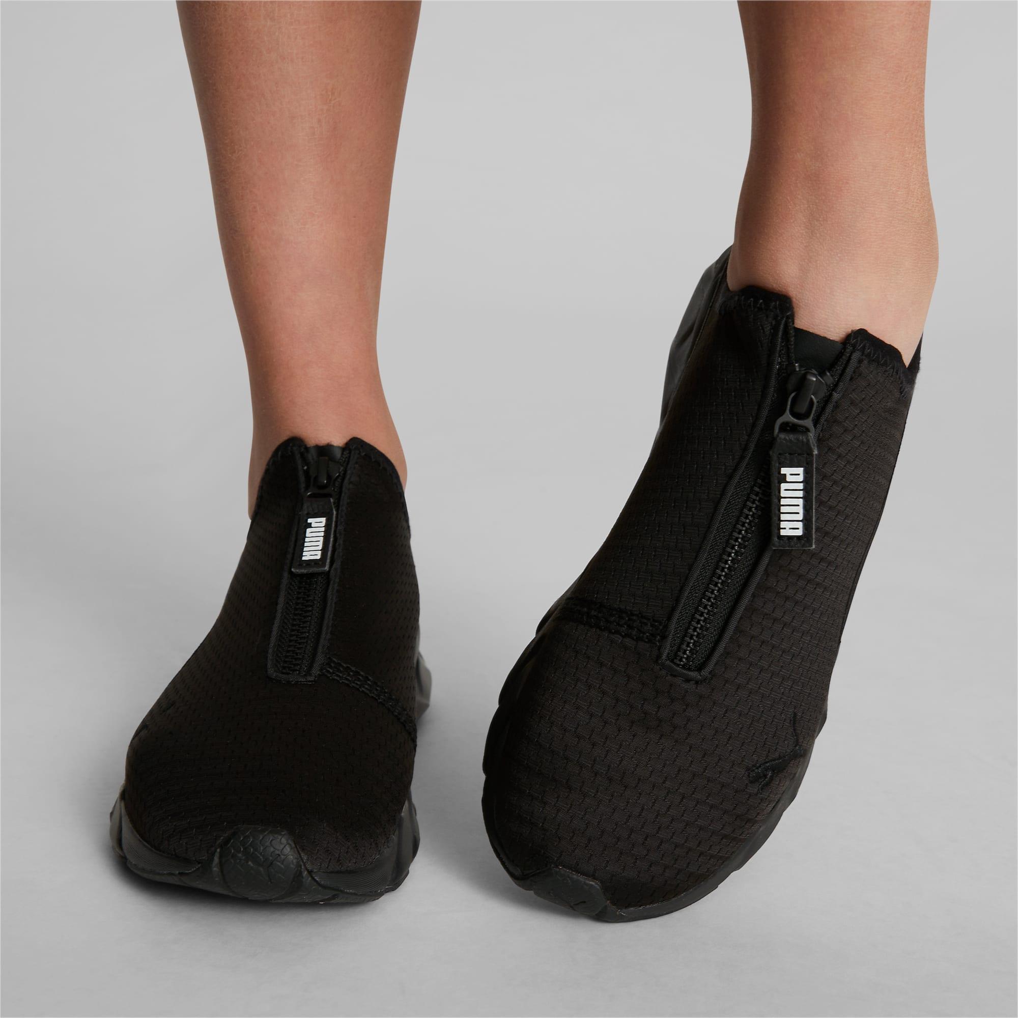 Weave Zip Women's Training Shoes Product Image