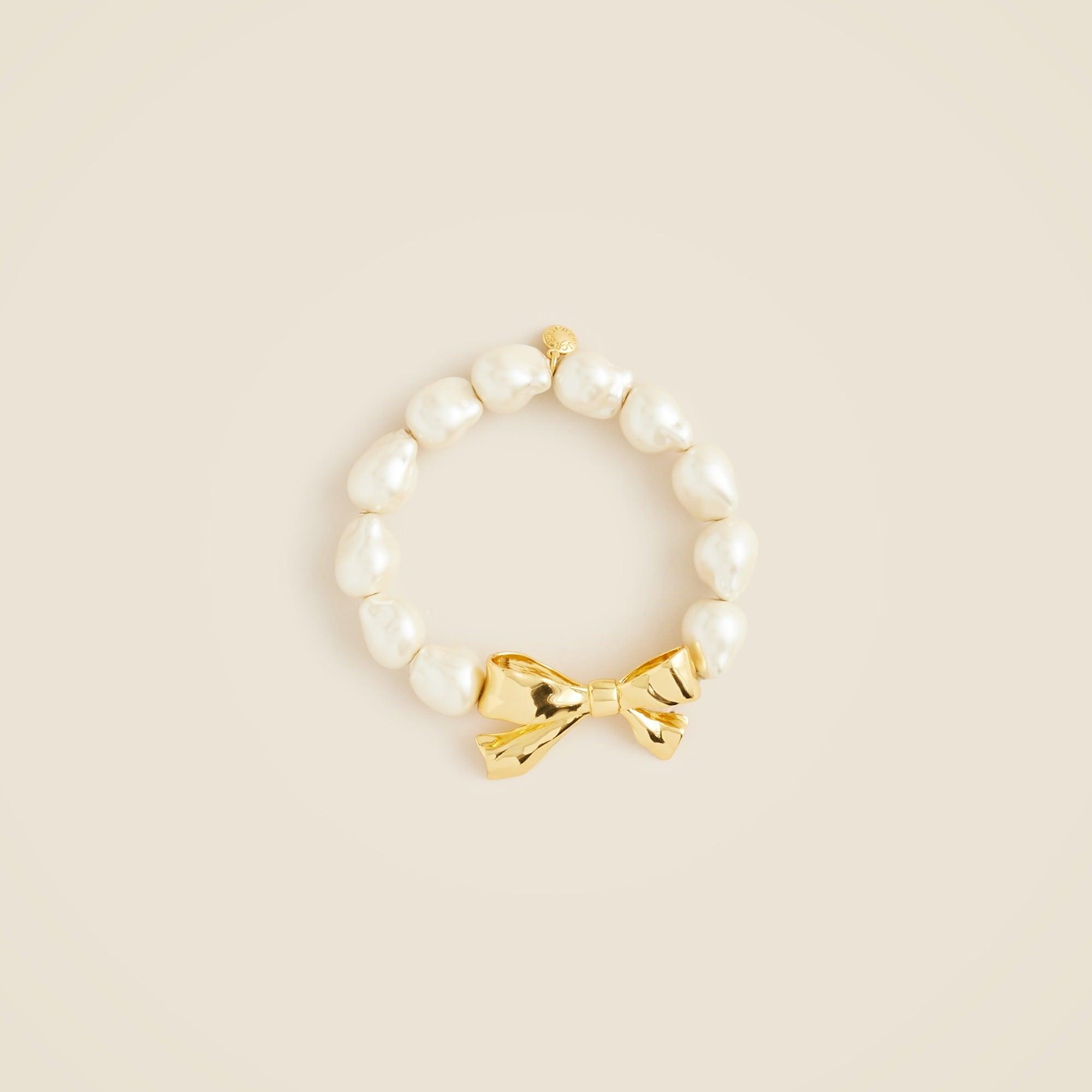 Pearl bow bracelet Product Image