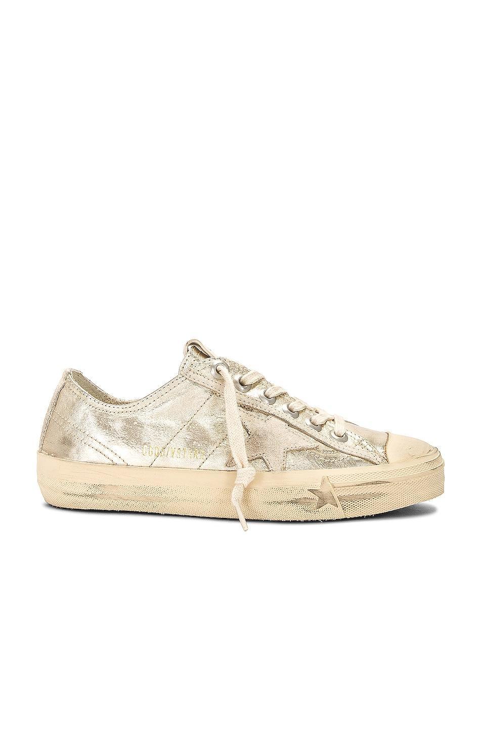 Golden Goose V-star 2 Sneaker in Metallic Silver product image