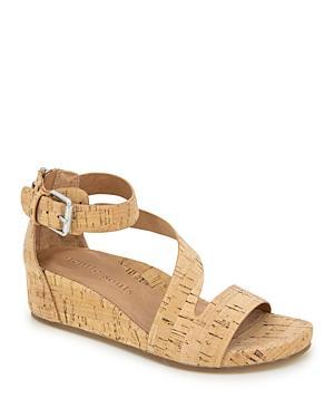 Gentle Souls Womens Gwen Zipper Sandals Product Image