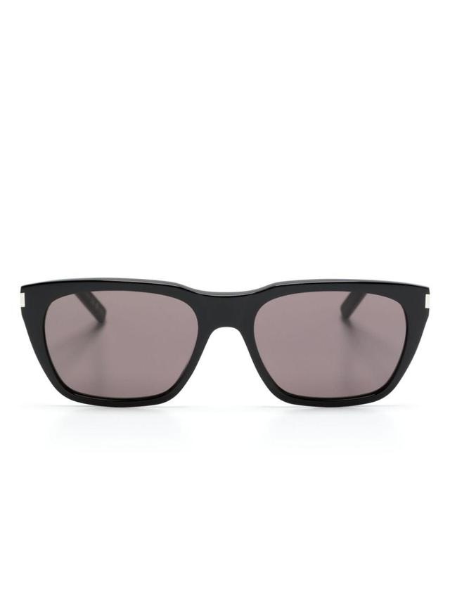 Logo-engraved-arm Cat-eye Sunglasses In Black Product Image