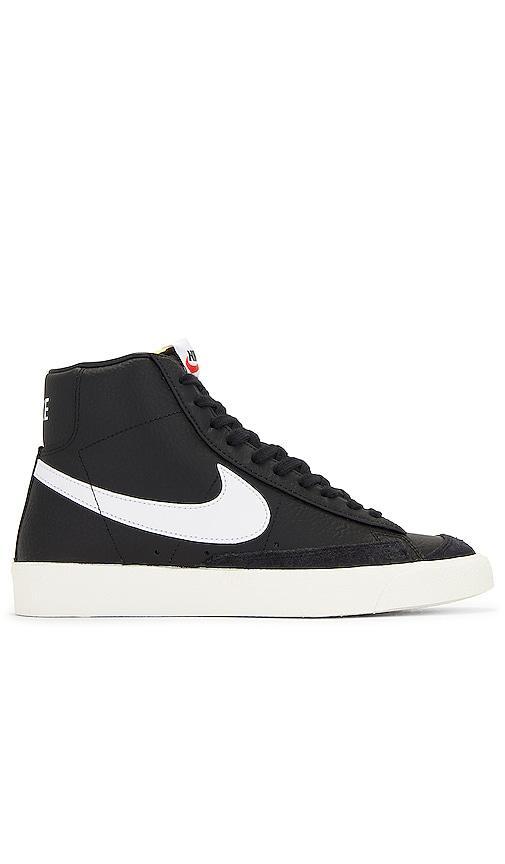 Nike Mens Nike Blazer Mid 77 - Mens Basketball Shoes Product Image