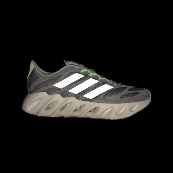 Switch FWD Running Shoes Product Image