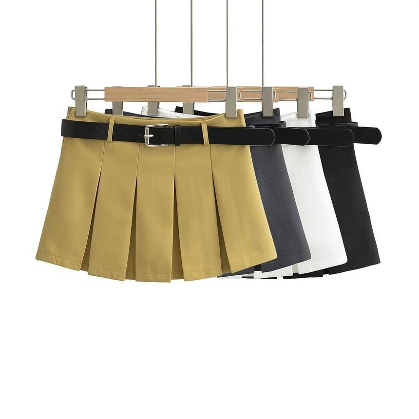 Low Waist Plain Mini Pleated Skirt Product Image