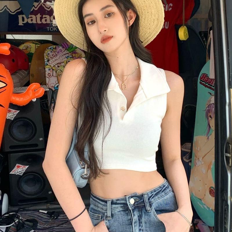 Sleeveless Plain Collared Crop Top Product Image