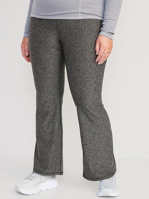 High-Waisted CloudComfy Flare Leggings Product Image