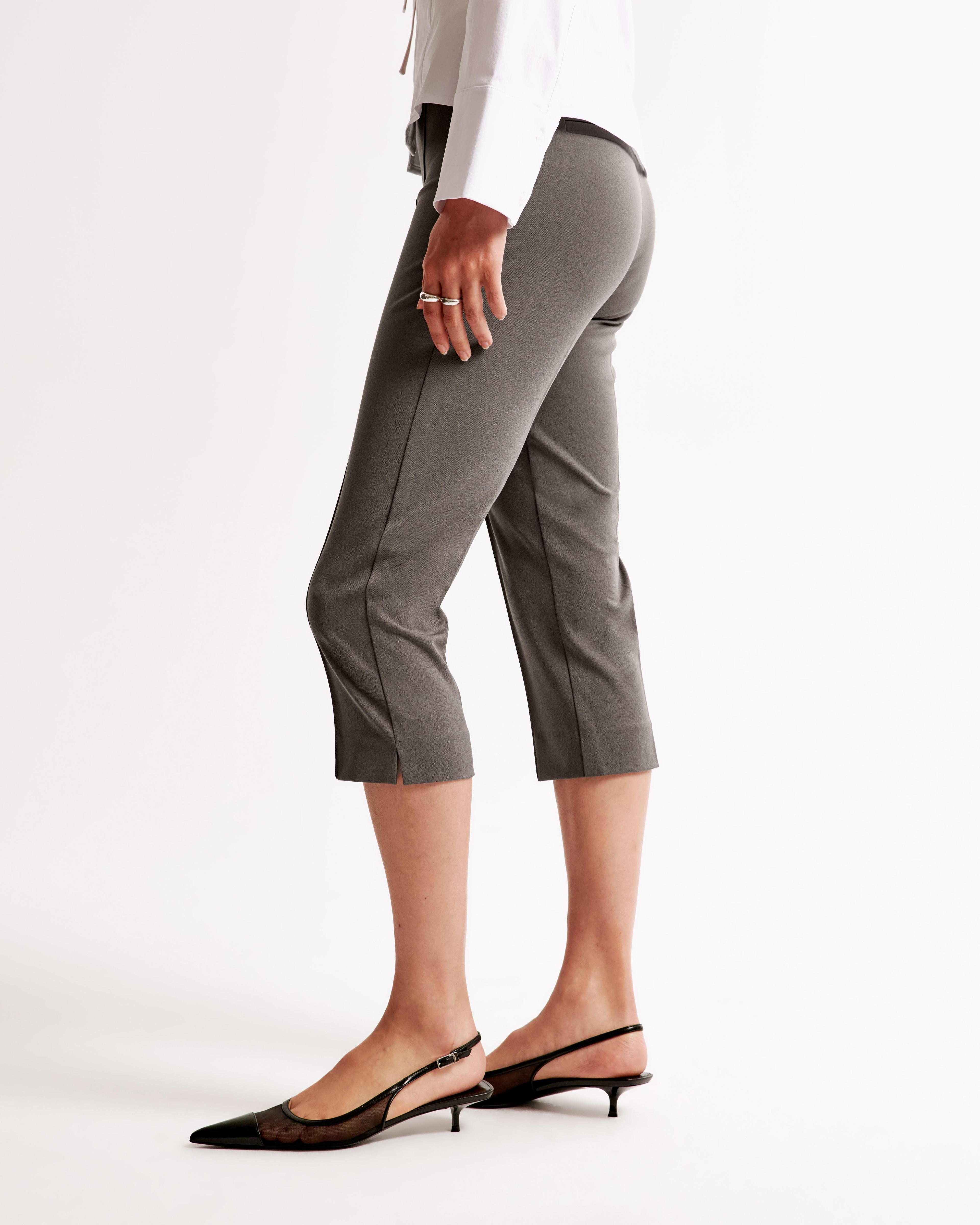 Low Rise Pintuck Capri Pant Product Image